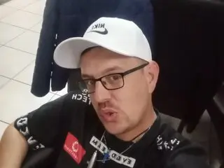 Webcam shows livesex SlowRex